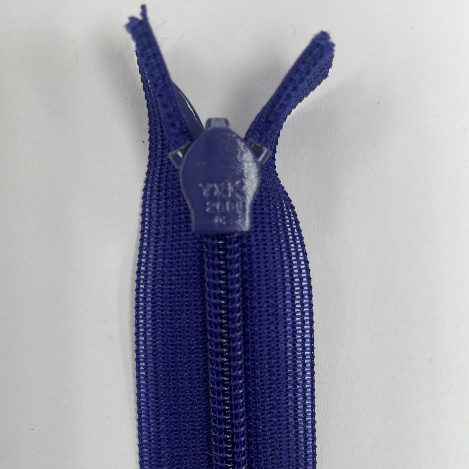 [ ZI-YKK-228-20 ] Zip Invisible 20cm - Purple per Meter