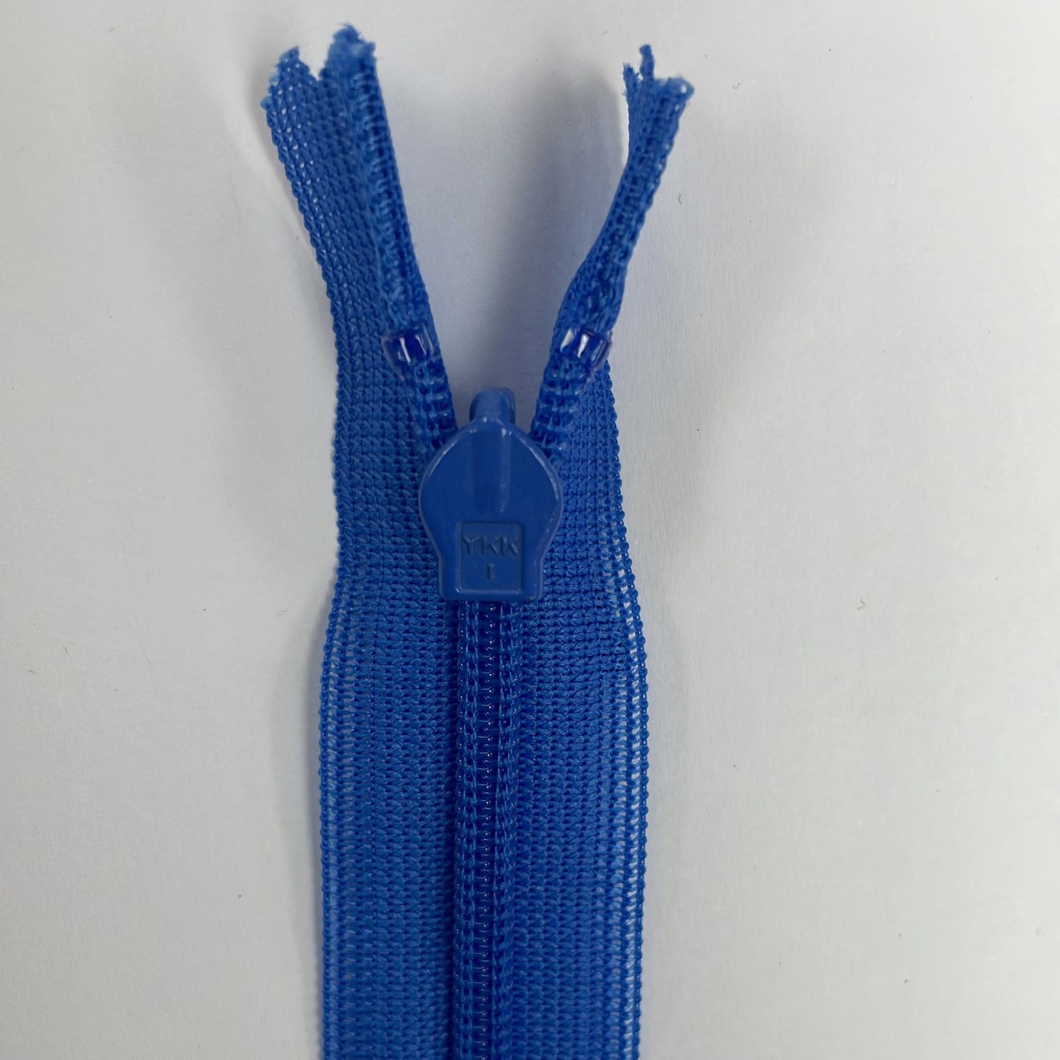 [ ZI-YKK-835-20 ] Zip invisible 20cm - Blue shade per Each