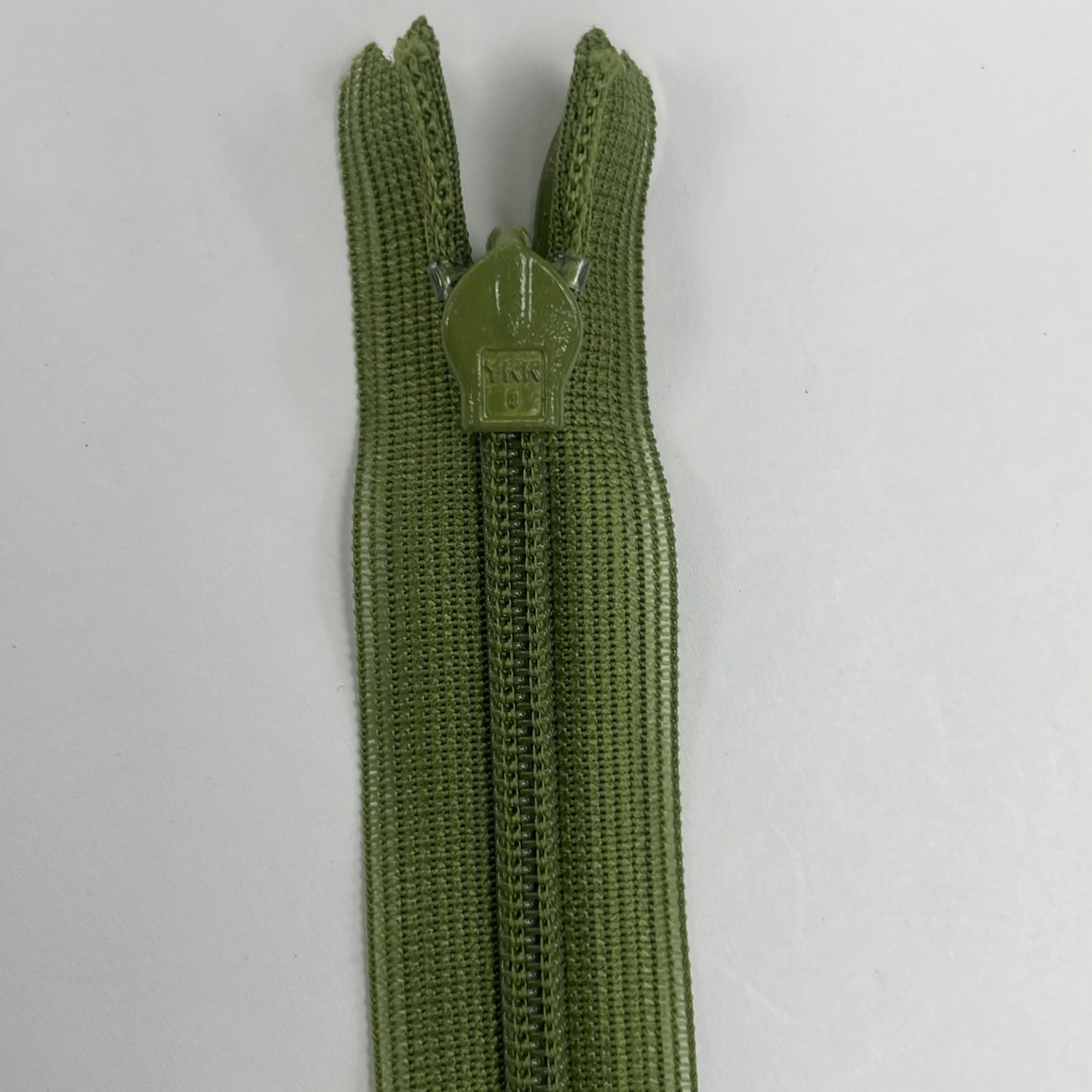 [ ZI-YKK-887-20 ] Zip invisible 20cm - Fern green per Each