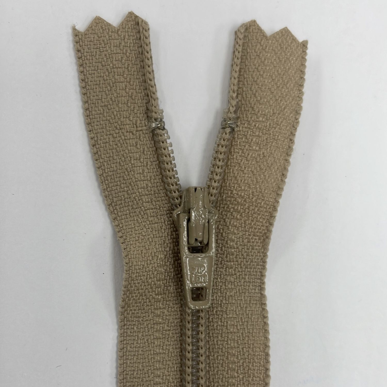 [ ZD-YKK-573-20 ] Zip dress 20cm - Almond per Each