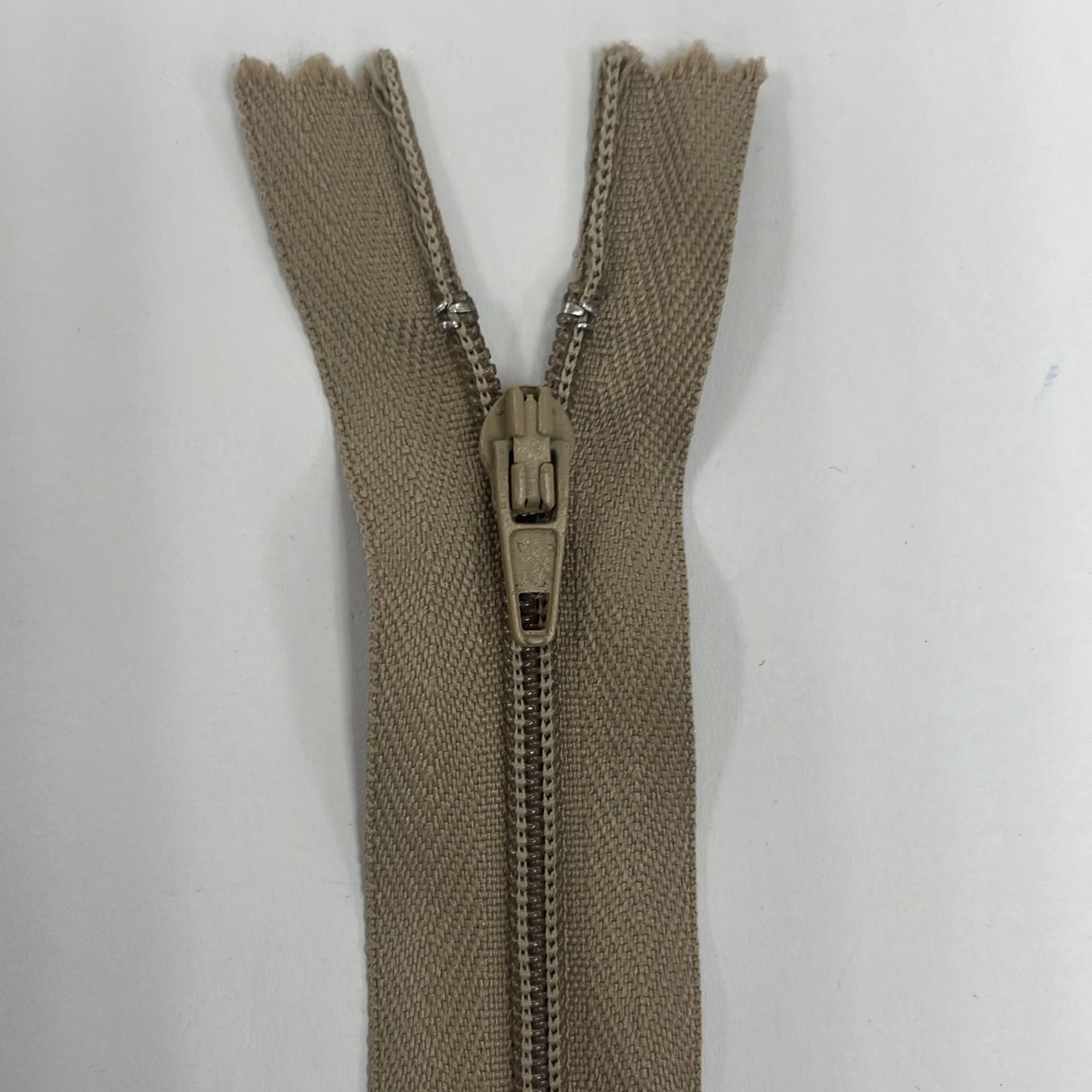 [ ZD-EN-572-40 ] Zip Dress 40cm - Dark Beige per Each