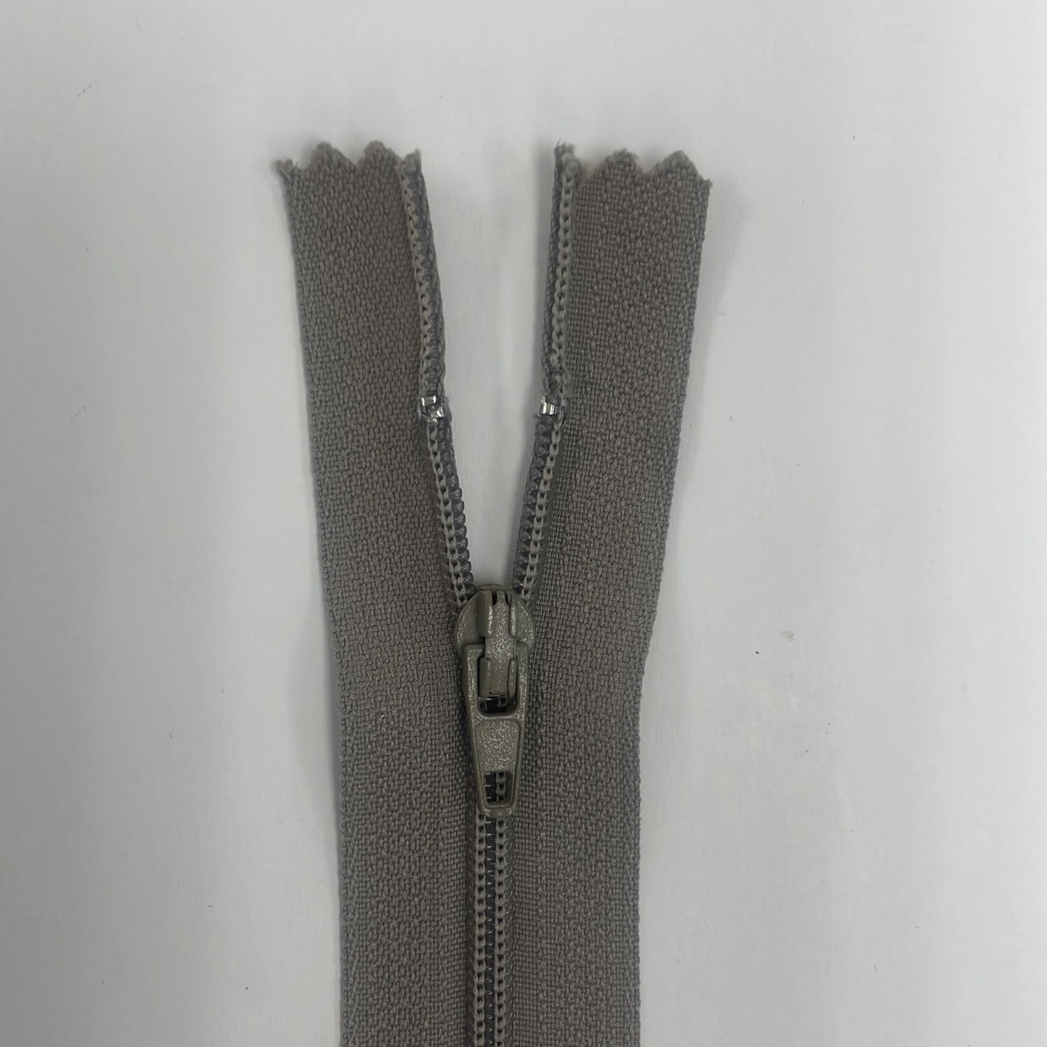 [ ZD-EN-573-25 ] Zip dress 25cm - Dark cream per Each