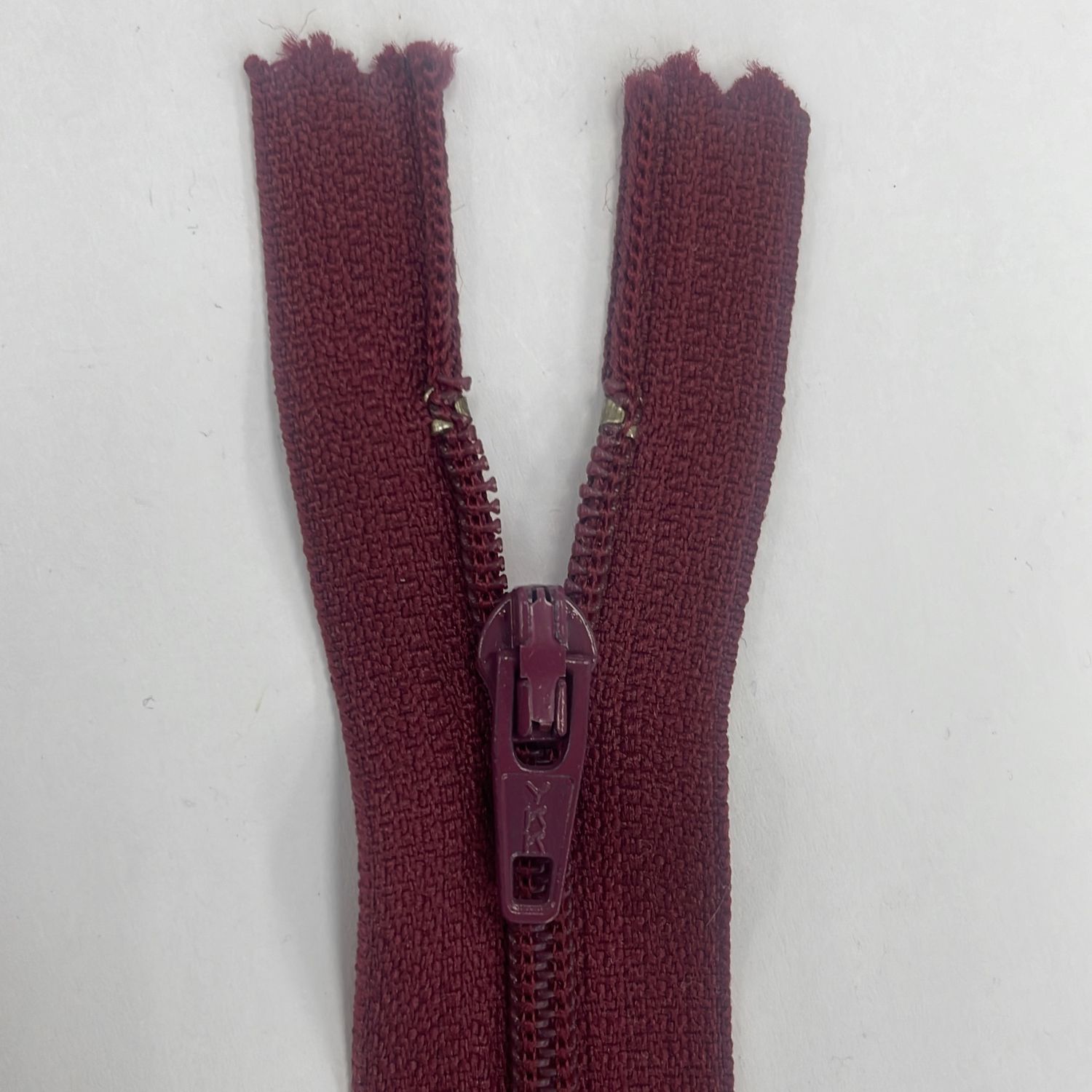 [ ZD-YKK-525-35 ] Zip dress 35cm Burgandy per Each