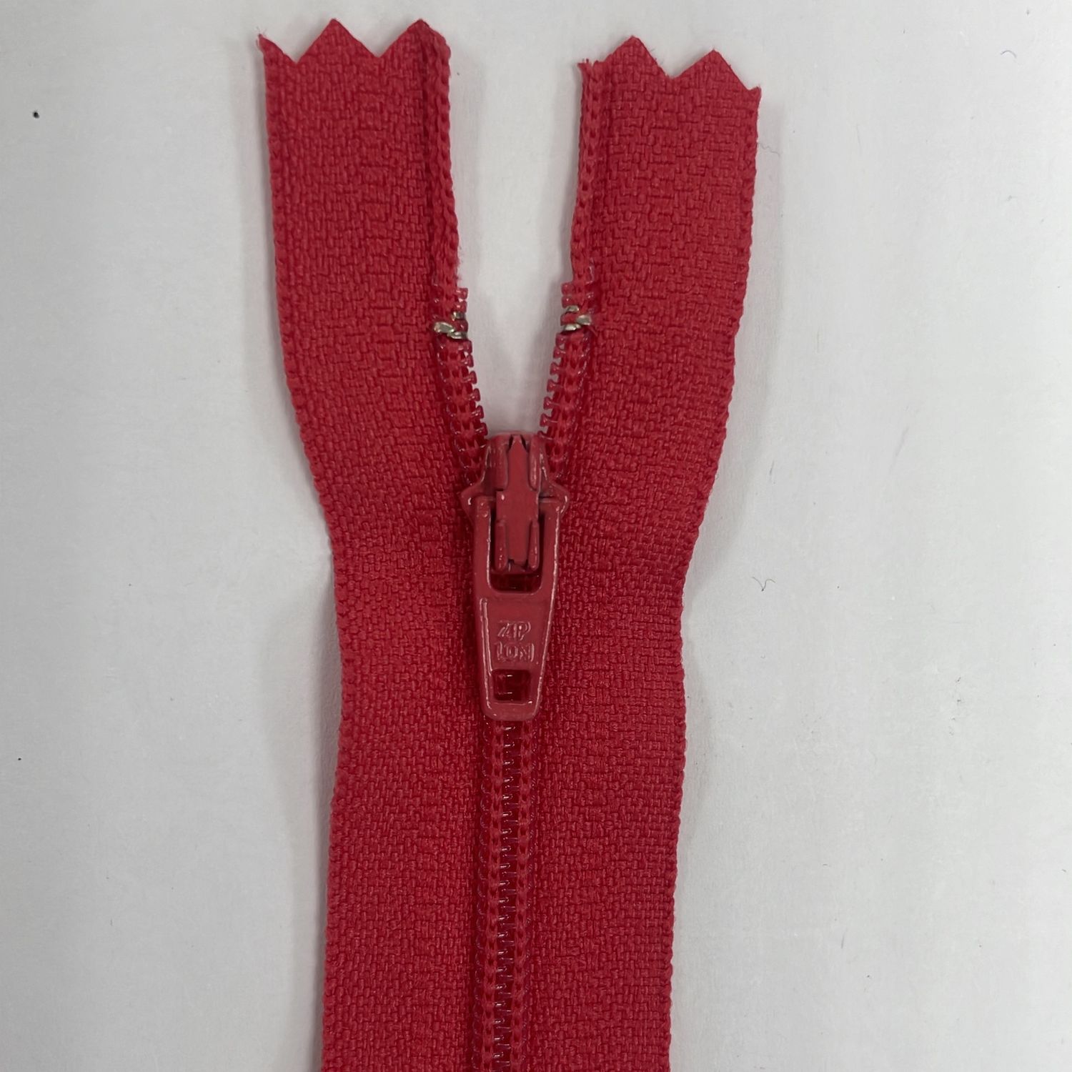 [ ZD-YKK-003-55 ] Zip dress 55cm Strawberry per Meter