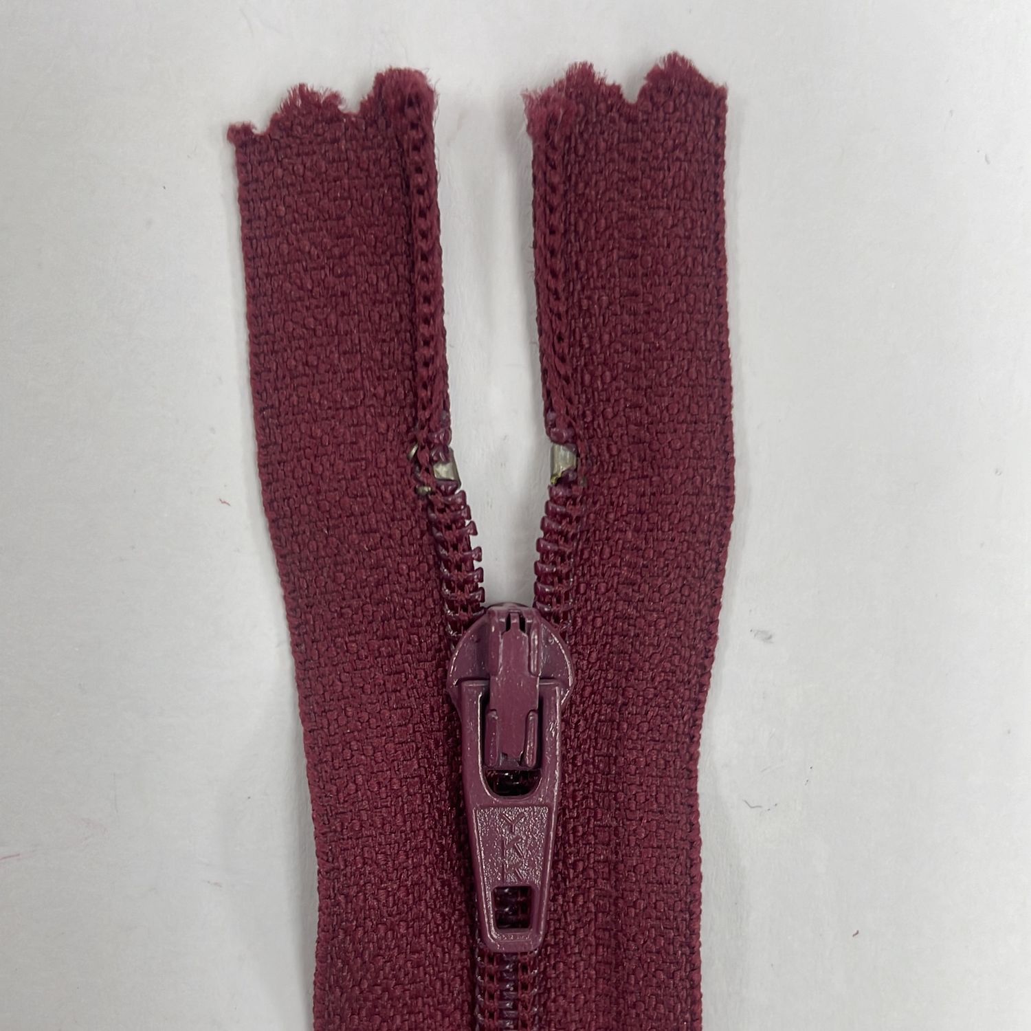 [ ZD-YKK-525-40 ] Zip dress 40cm - Burgandy per Each