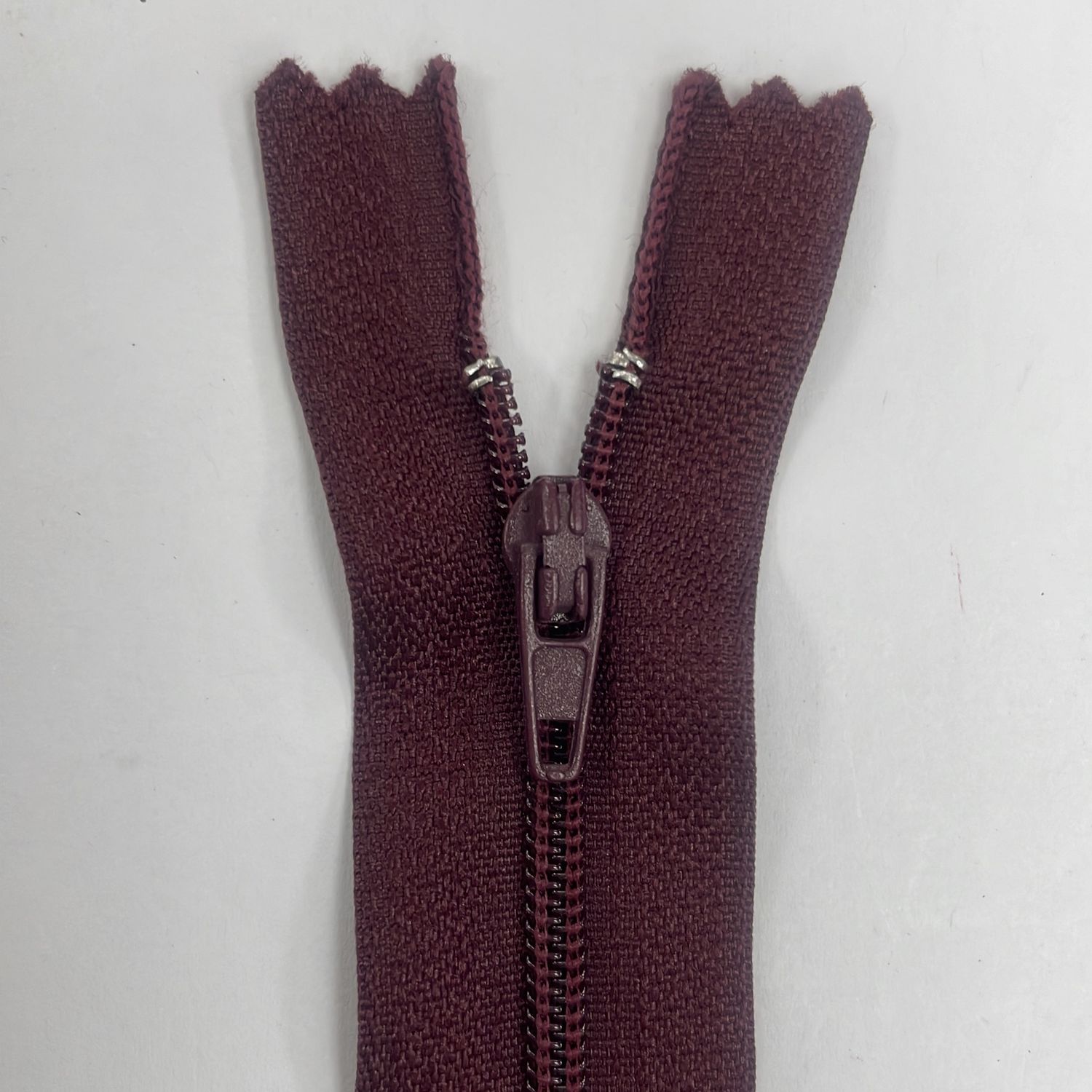 [ ZD-EN-864-30 ] Zip dress 30cm Raisin per Meter