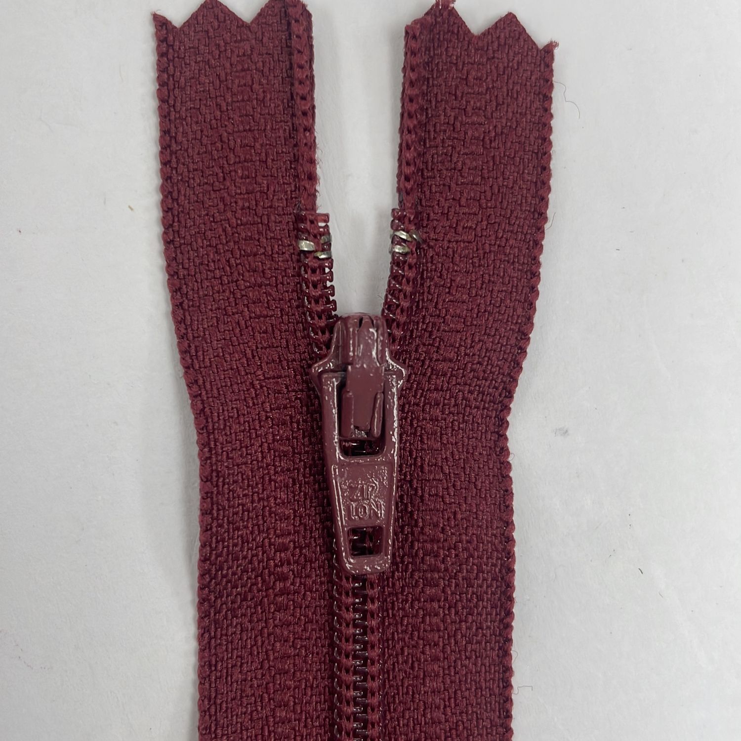 [ ZD-YKK-527-25 ] Zip dress 25cm - Wine red per Each