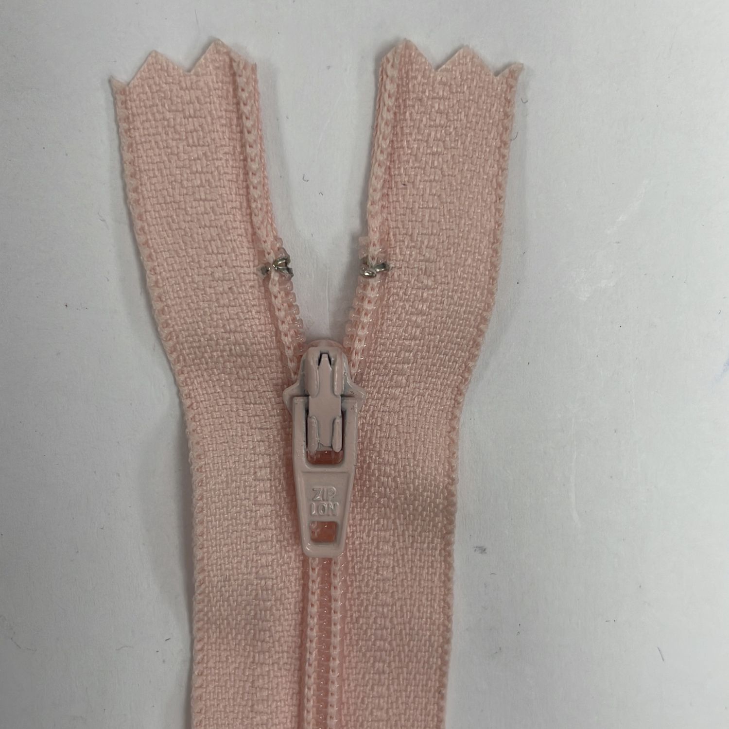 [ ZD-YKK-364-20 ] Zip dress 20cm Bubble gum per Meter