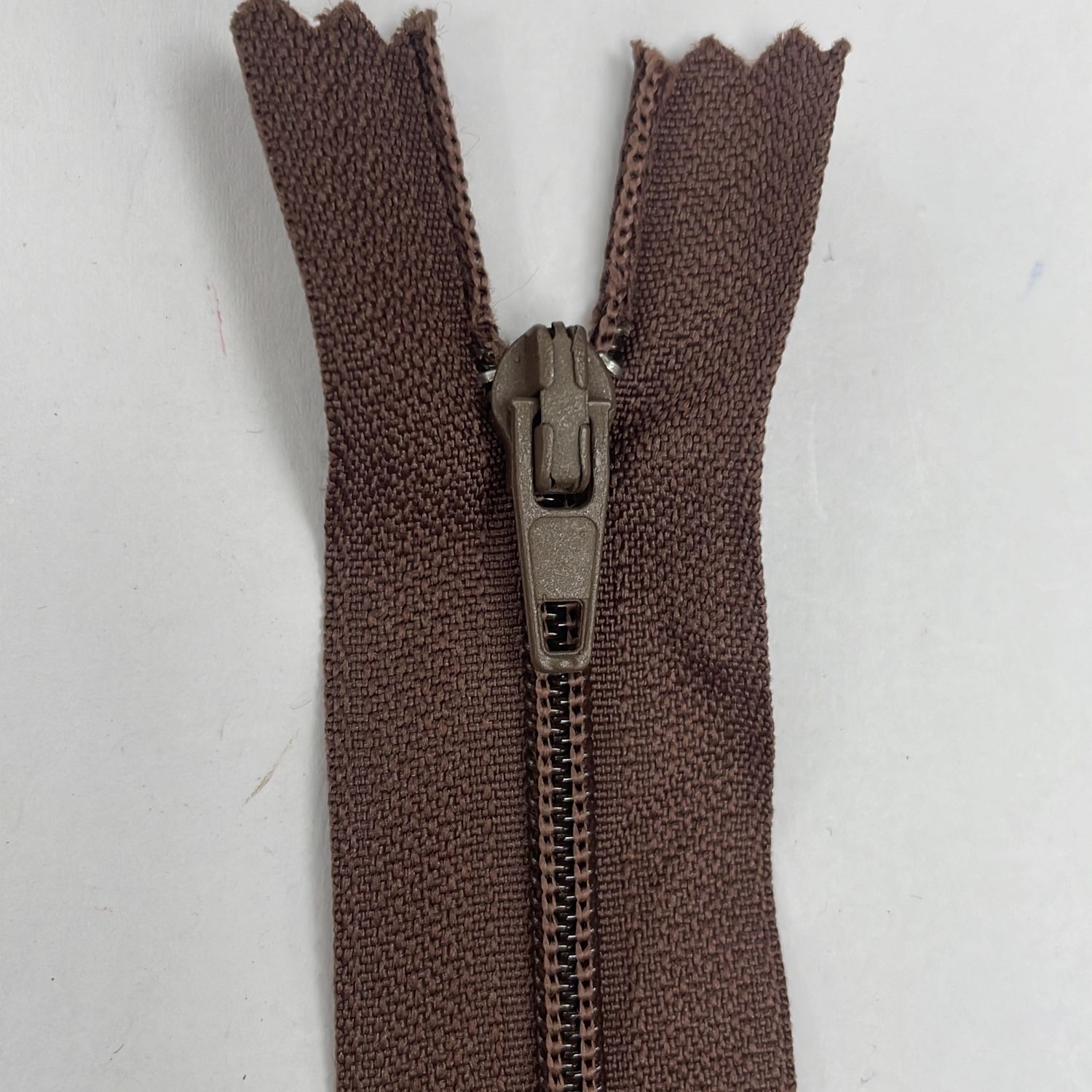 [ ZD-EN-568-35 ] Zip dress 35cm Lt Brown per Each