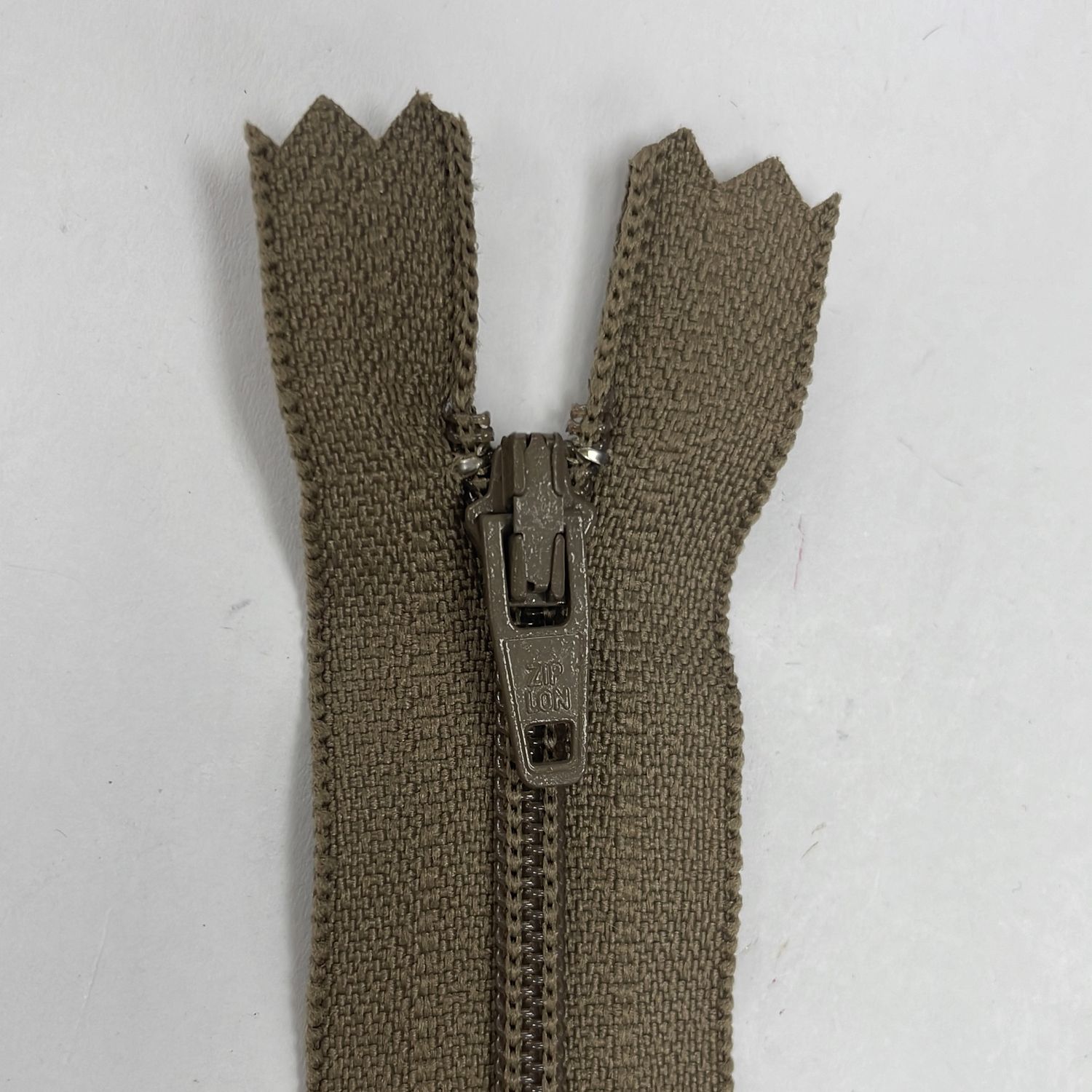 [ ZD-YKK-563-35 ] Zip dress 35cm - Tan Brown per Each