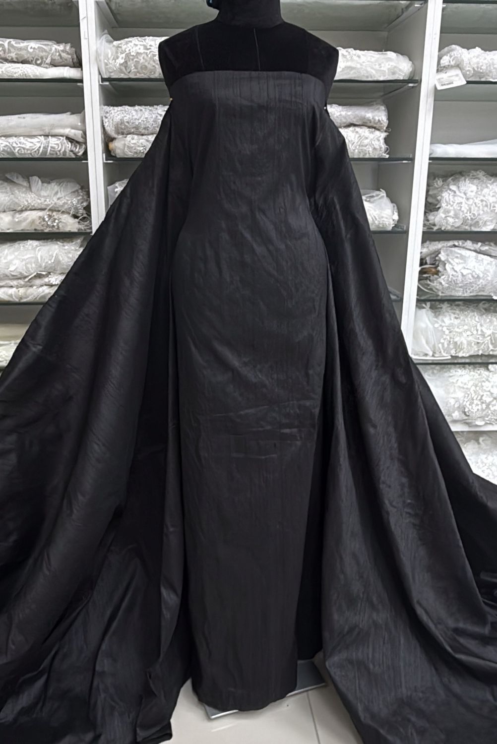 Silk Dupioni Indian-per m-135-99-Black