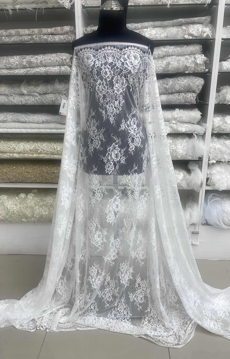 Chantilly Lace 150cm - Off White Price per m