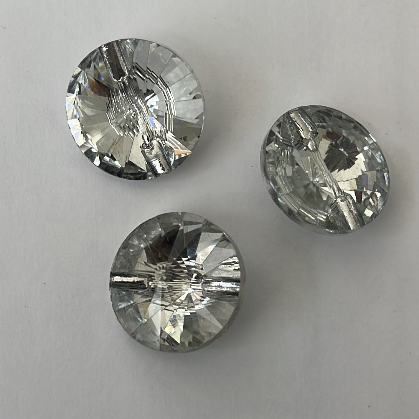 [ BUC-AS-3015-251 ] BUTTON CRYSTAL 25MM- SILVER per Each