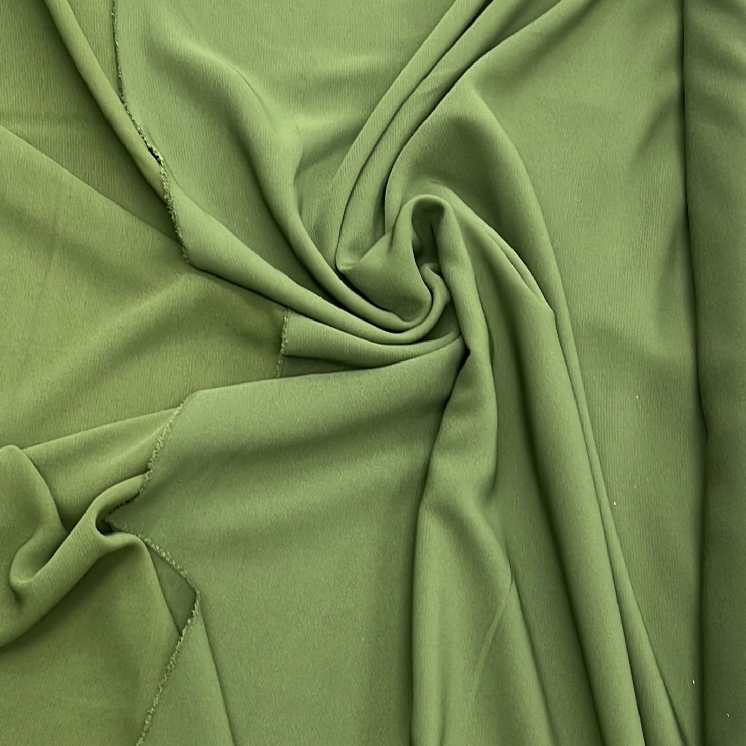 [ 14943 ] Crepe Victoria/150cm/5g/OLIVE per Meter