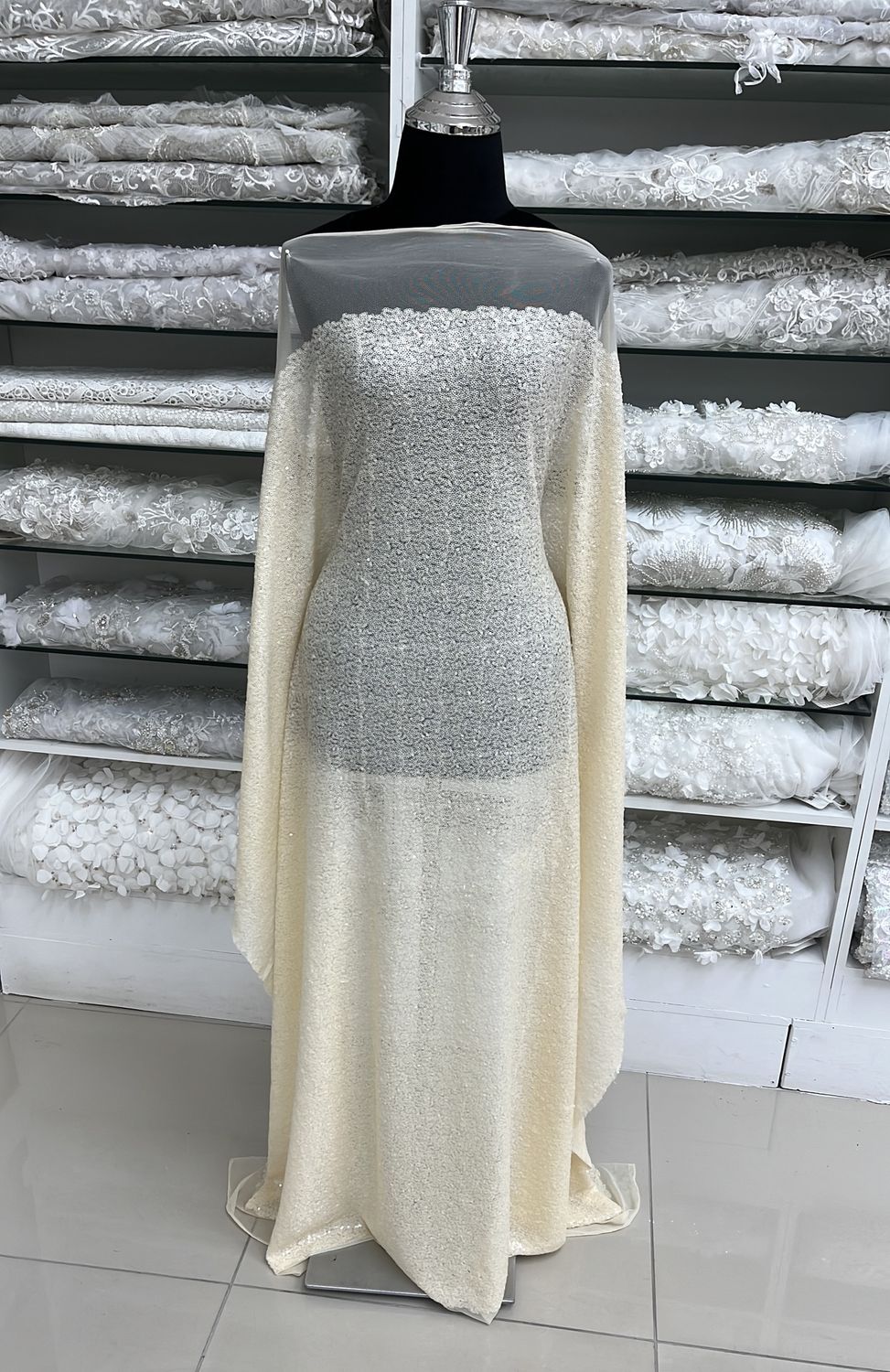 [ 19197 ] Tulle Sequins/137cm/5g/CREAM per Meter