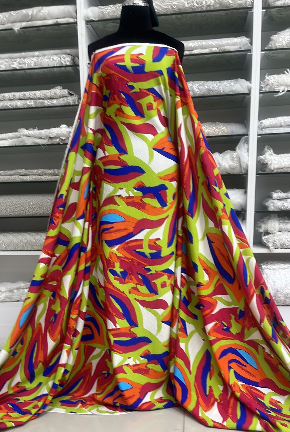 TENCEL PRINT-(per m)-150-02-RED LIME