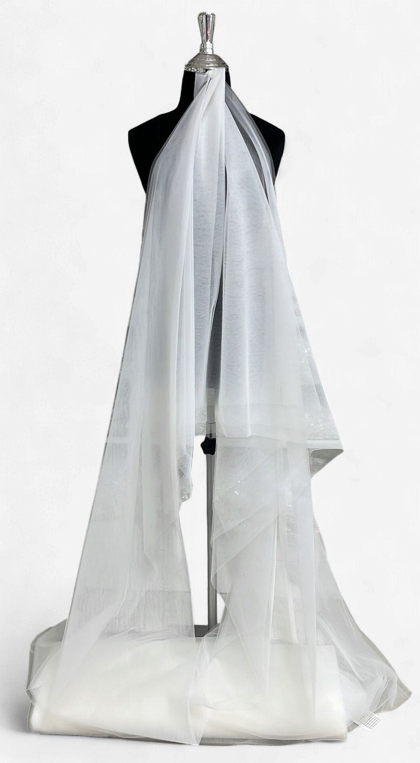 300CM SUPERFINE MESH -(per m)-300-25-SILK WHITE-A sheer, micro-hole netting with a soft hand-feel, usually made of nylon for extra stretch/softness.