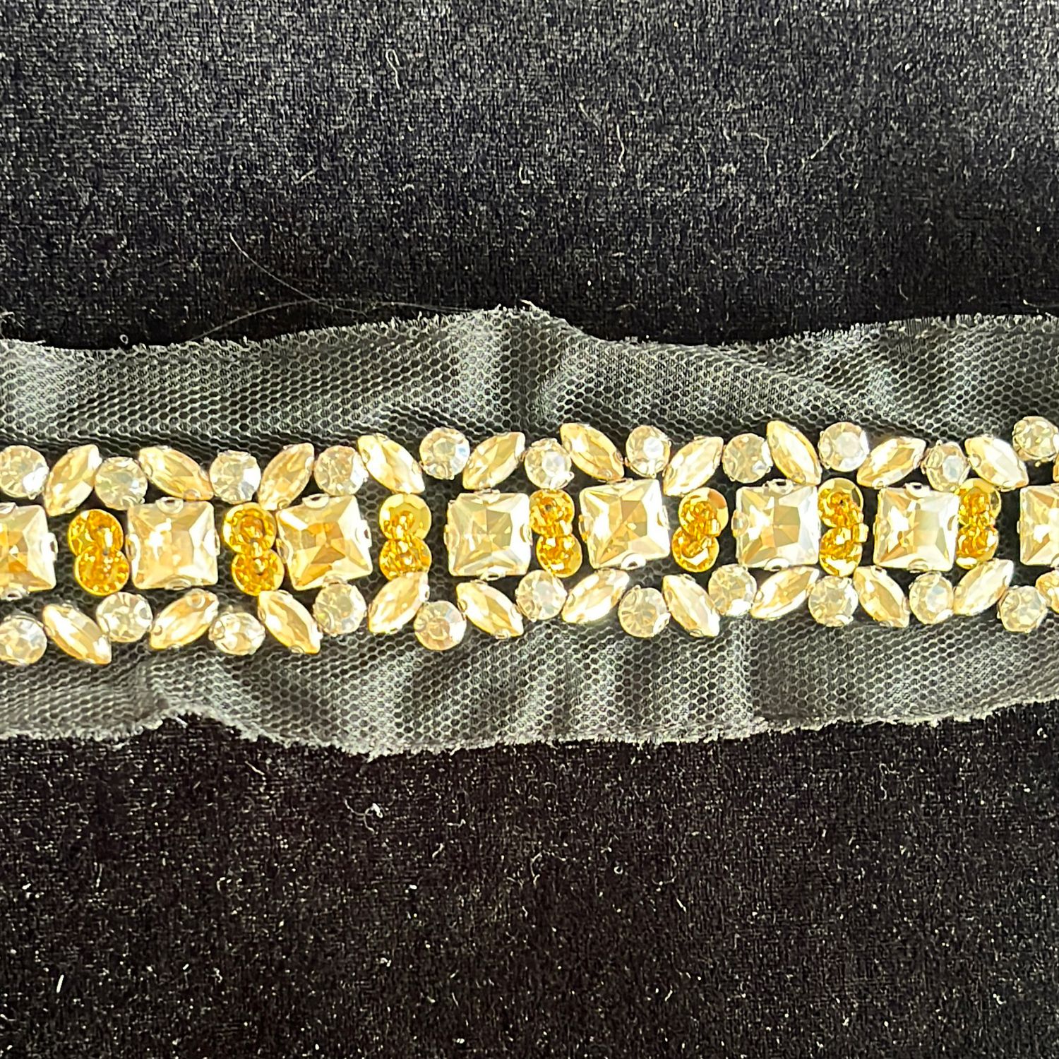 BRAID WITH JEWEL STONES-/m-04-BLACK GOLD