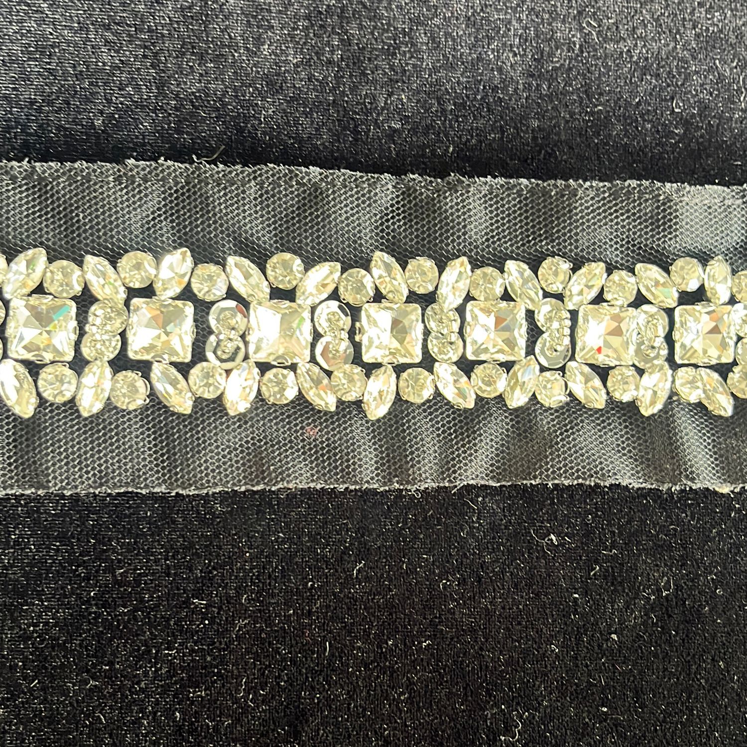 BRAID WITH JEWEL STONES-/m-150-05-BLACK SILVER