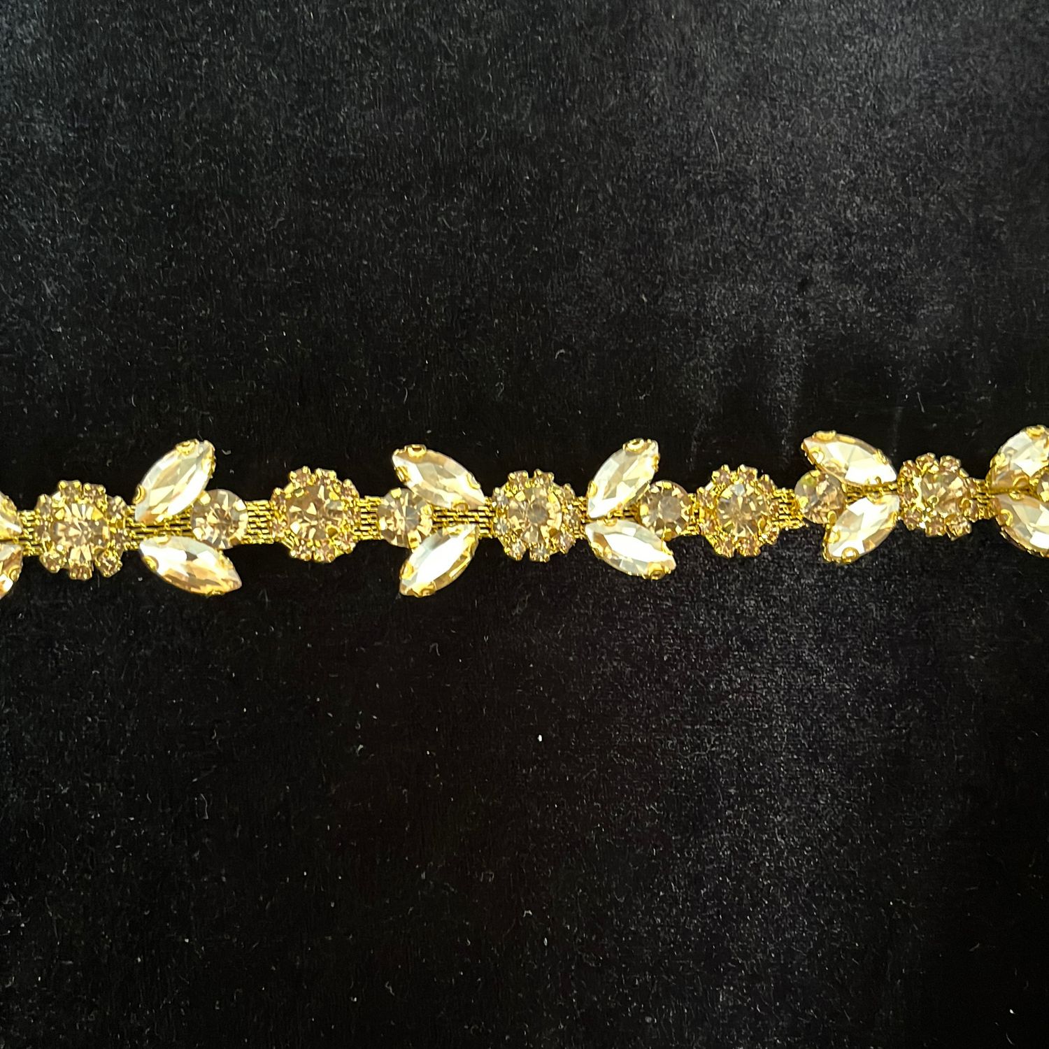 BRAID WITH STONES-/m-27-GOLD