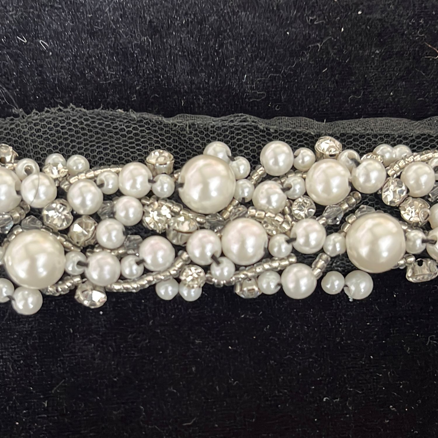 Braid with JewelStones/Beads /m--150-19-BLACK WHITE PEARL