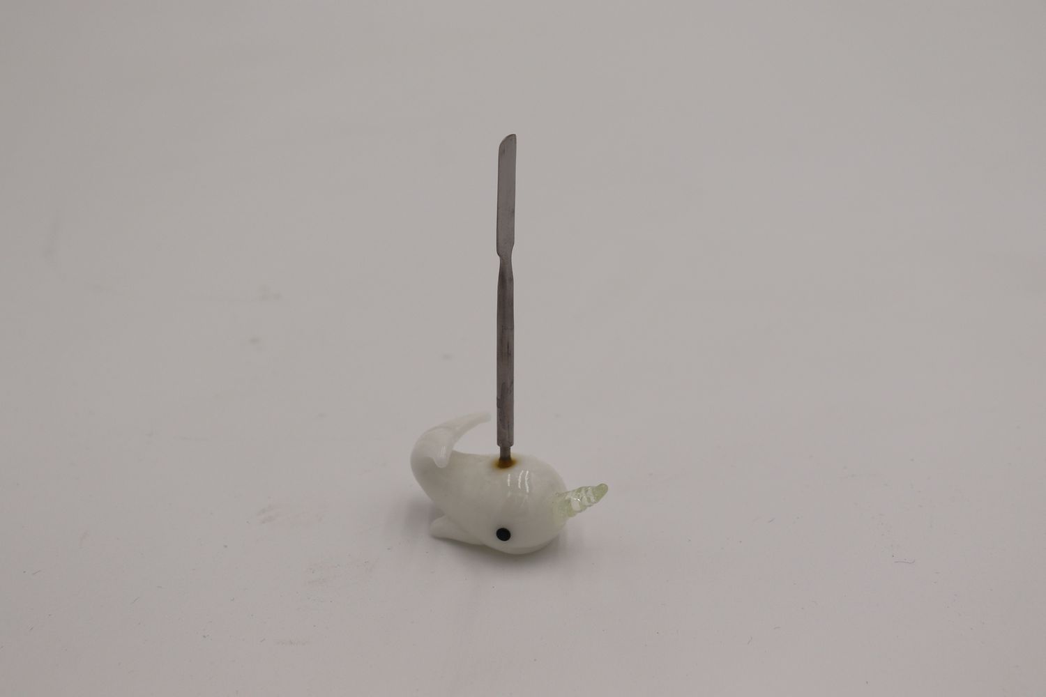 Narwhal dabber
