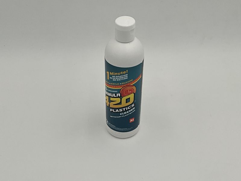A4 plastic cleaner
