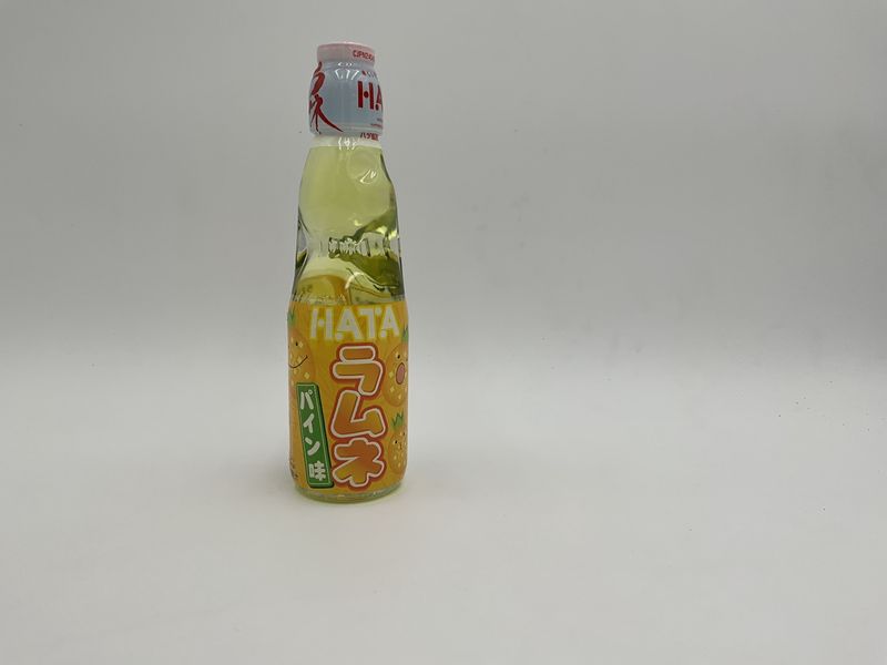 Hata ramune pineapple