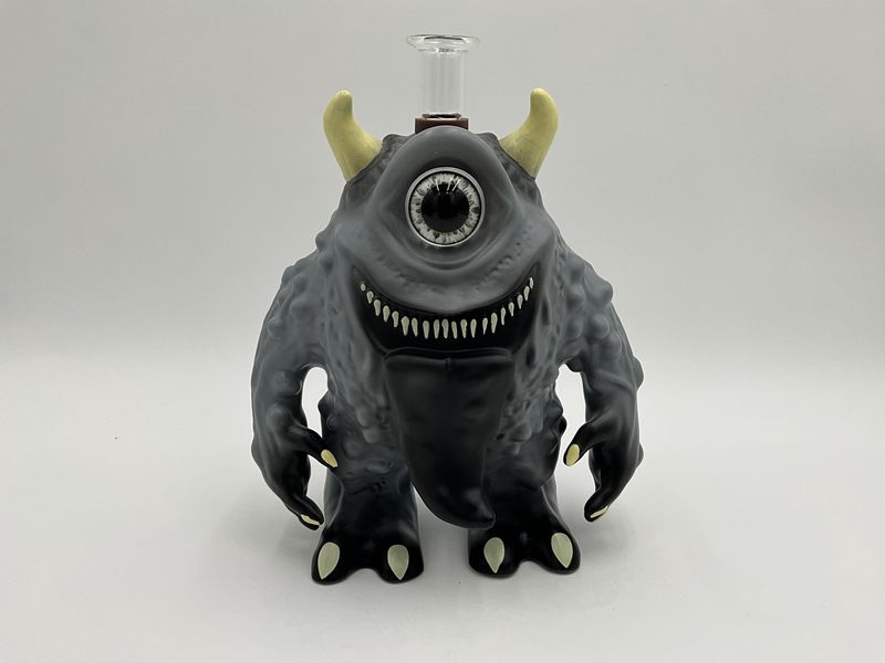 11.7” monster bong