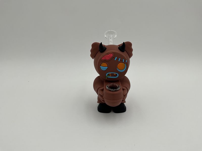 Silicone bear pipe