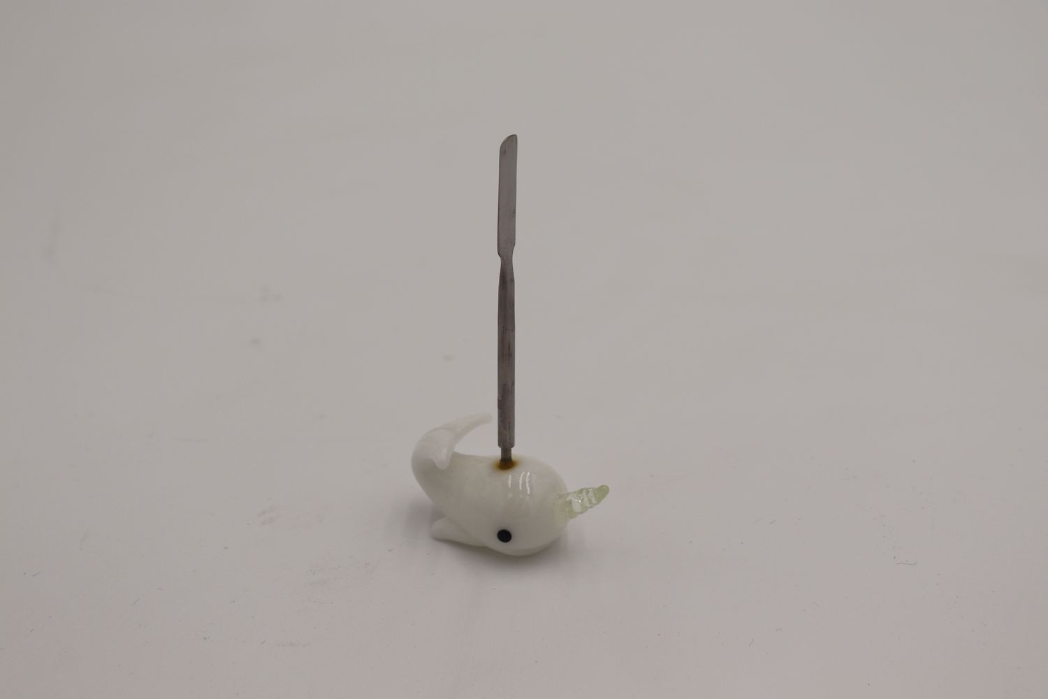 Narwhal dabber