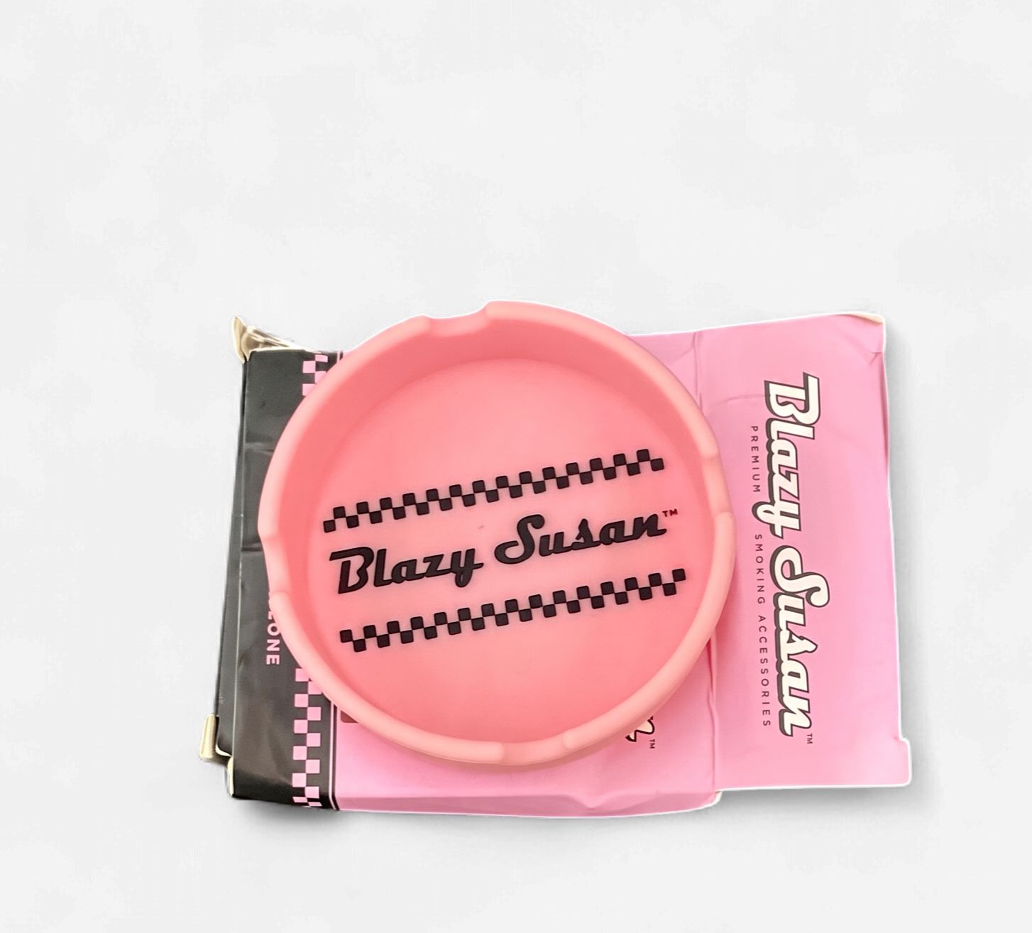 Blazy Susan Classic Ashtray Pink