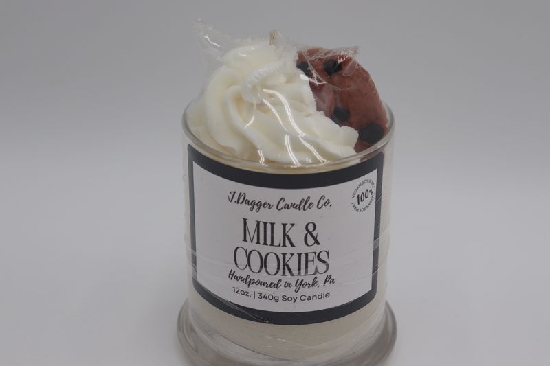 Milk and cookies candle