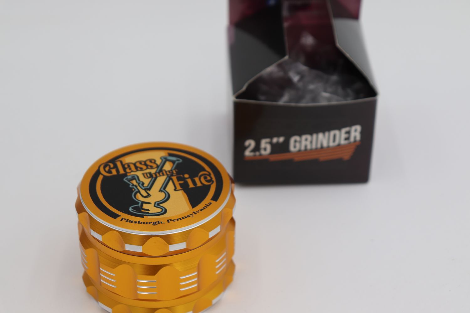 Logo Grinder Gold 2.5”