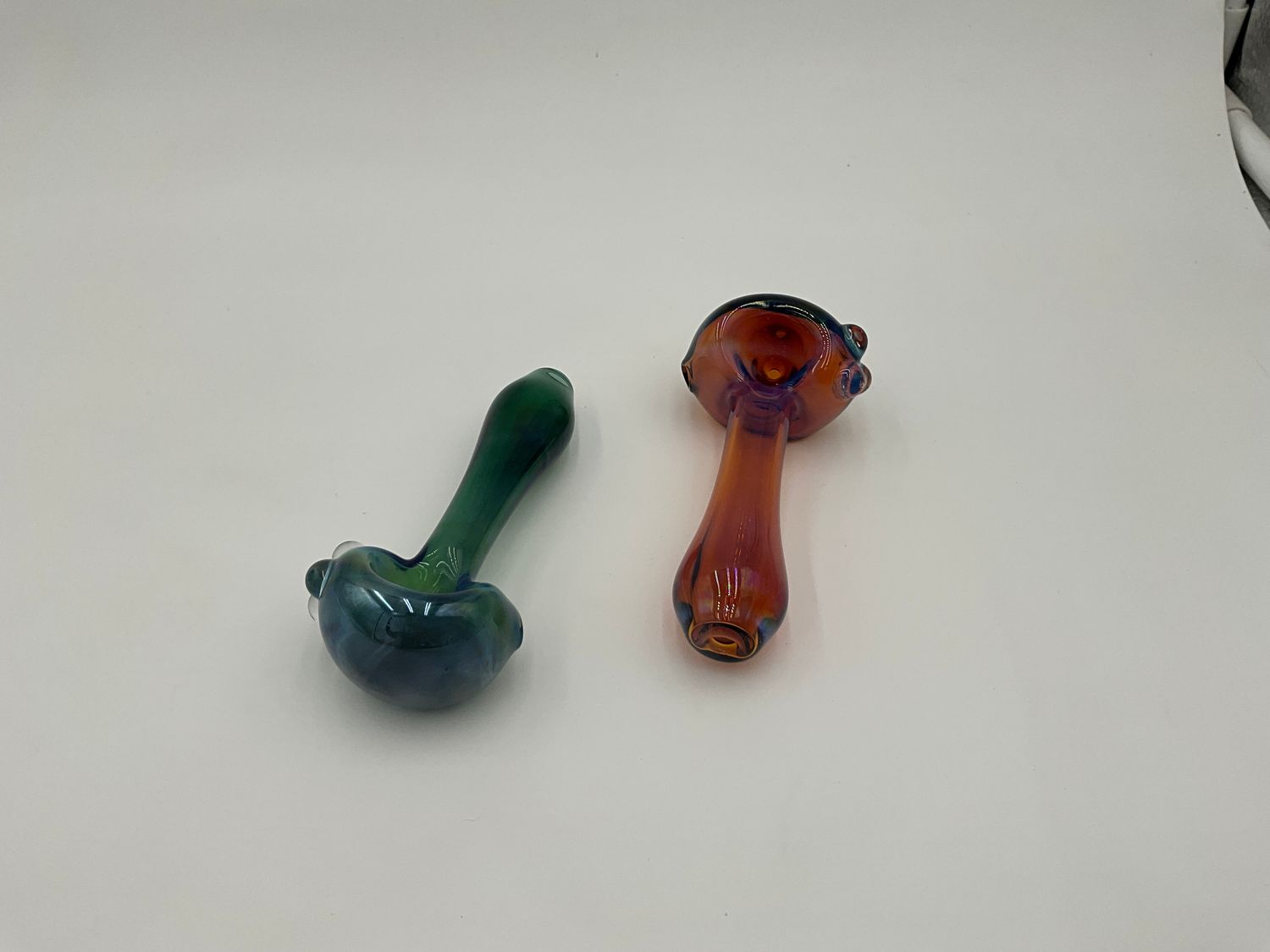 Colored fume pipe