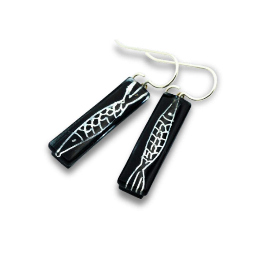 Momo Glassworks GC-034 Pisces Blk/Silver Earrings