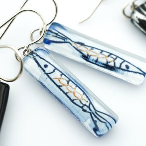 Momo Glassworks GC-034 Pisces Blue/White Earrings