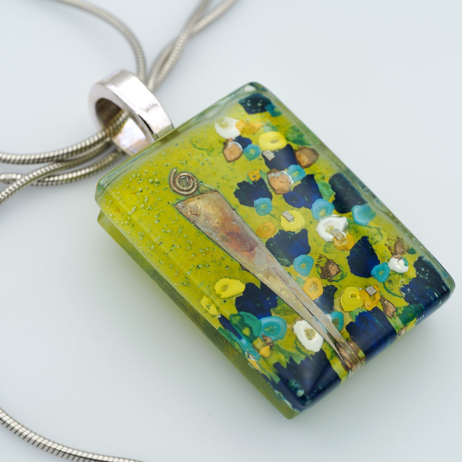 Momo Glassworks GC-217 The Gardener Pendant