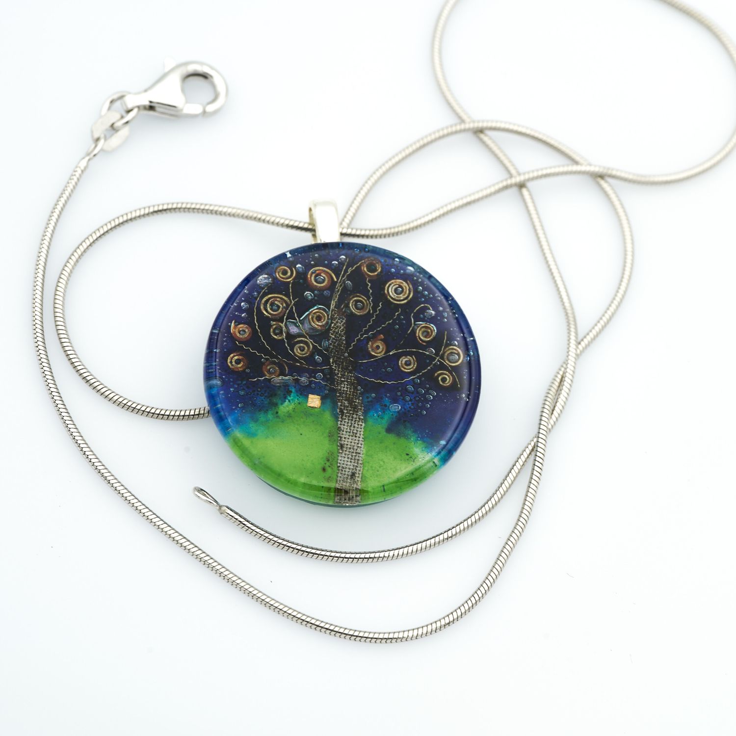 Momo Glassworks GC-252 Dream Tree Small Medallion