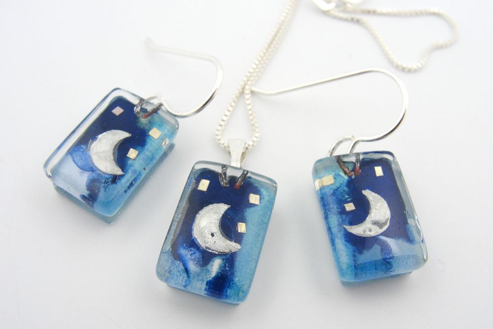 Momo Glassworks GC-520: Blue Moon Charm Set