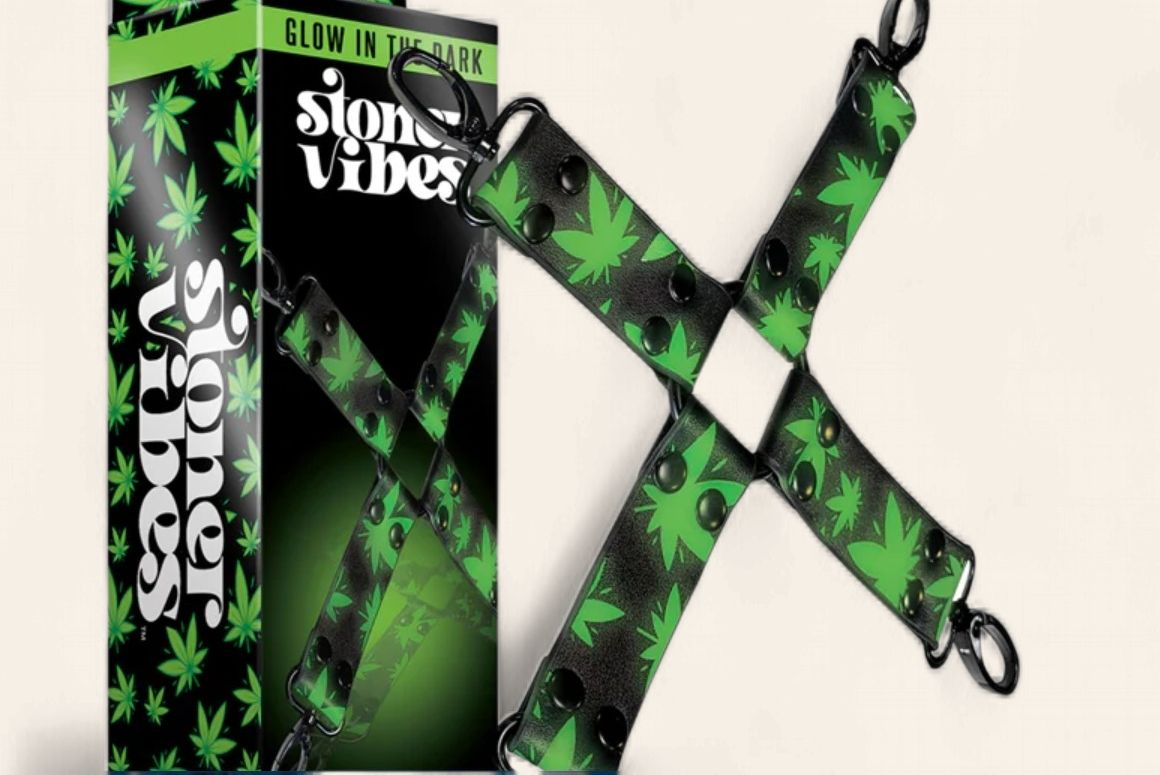 Stoner Vibes Chronic Collection Glow in the Dark Hogtie