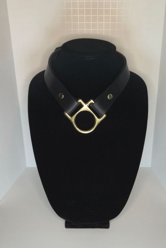 Chevron Collar