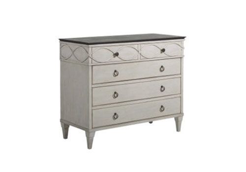 Caralina Chest