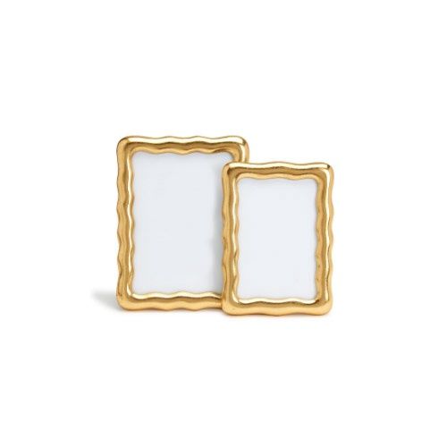 Gold Scalloped Picture Frame