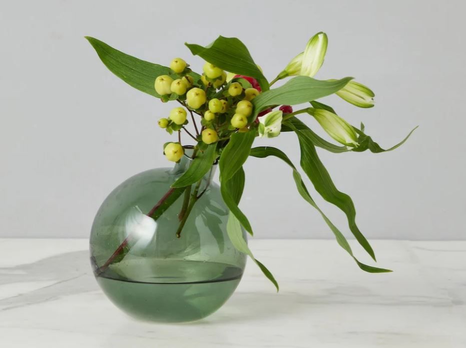 GLASS SPHERE BUD VASE SPRUCE GREEN