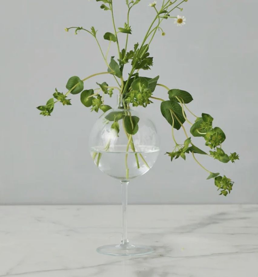 WINE GLASS VASE CLEAR