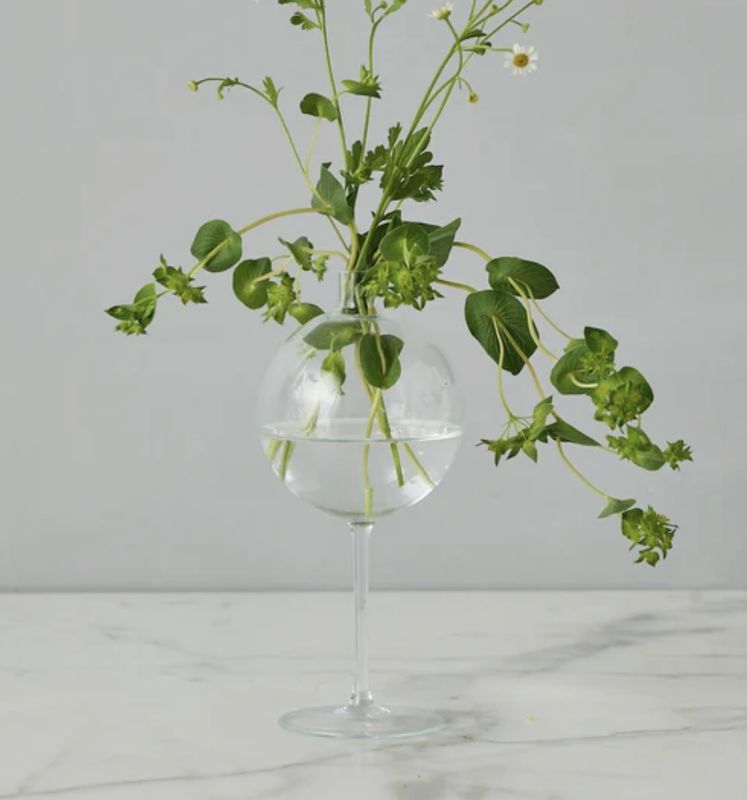 WINE GLASS VASE CLEAR