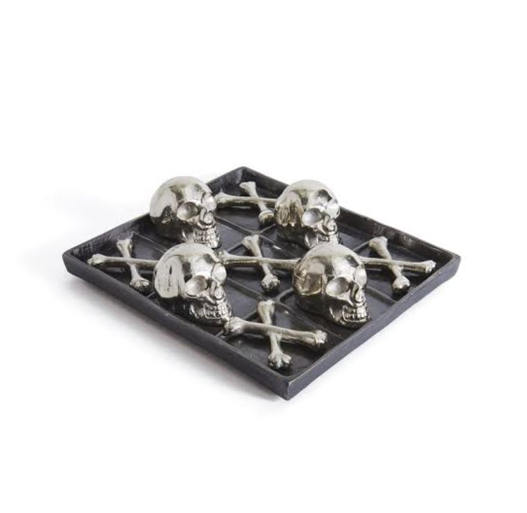 SKULL AND BONES TIC TAC TOE