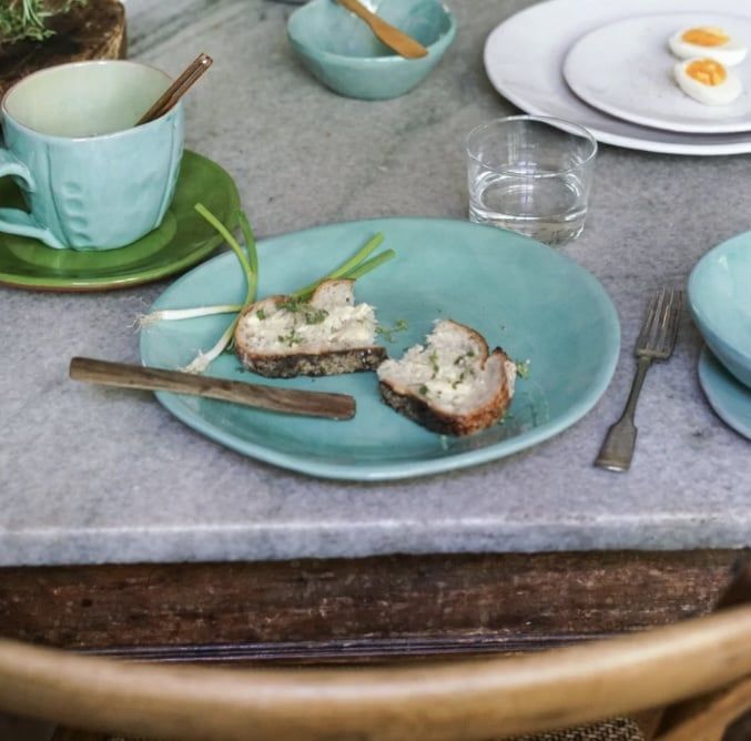 R Wood dinner plate