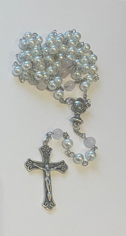 Credo Catholic First Communion Pearl Rosary with Rose Quartz
